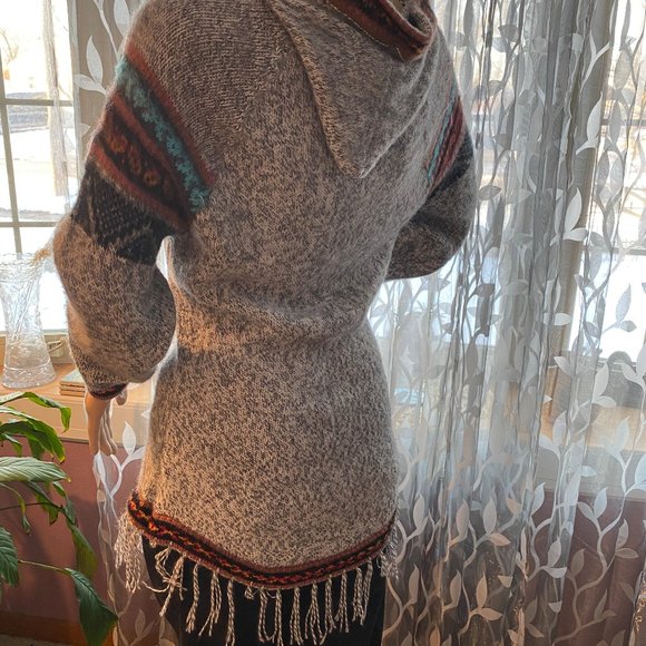 Sweater - Picture 5 of 6